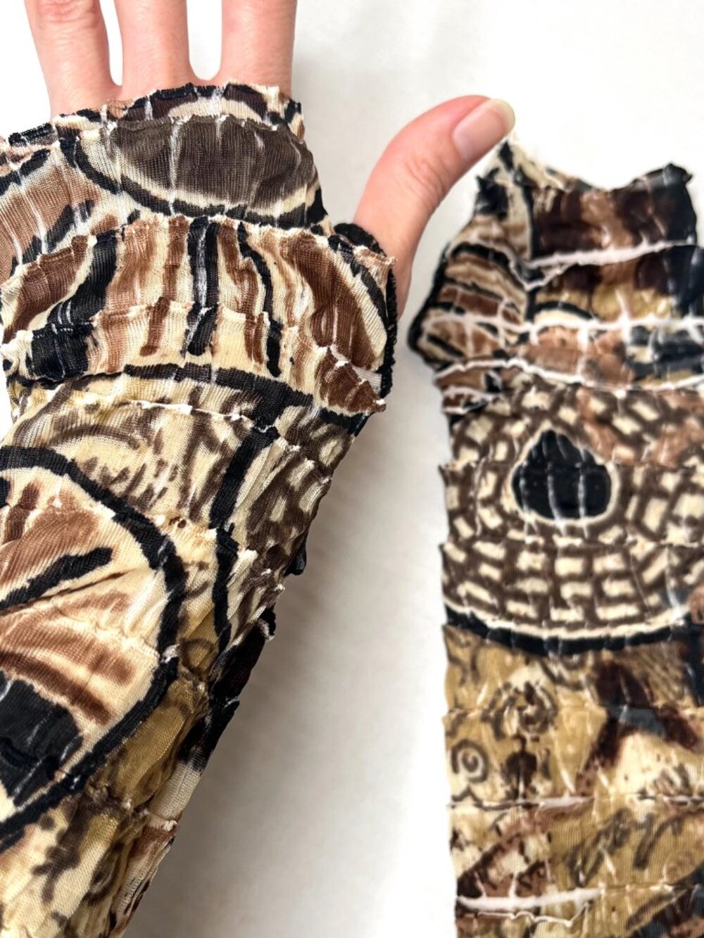 Brown Mummy Arm Warmers Womens Bandage Gloves Apocalypse Leopard Ankara Fabric - Picture 8 of 8